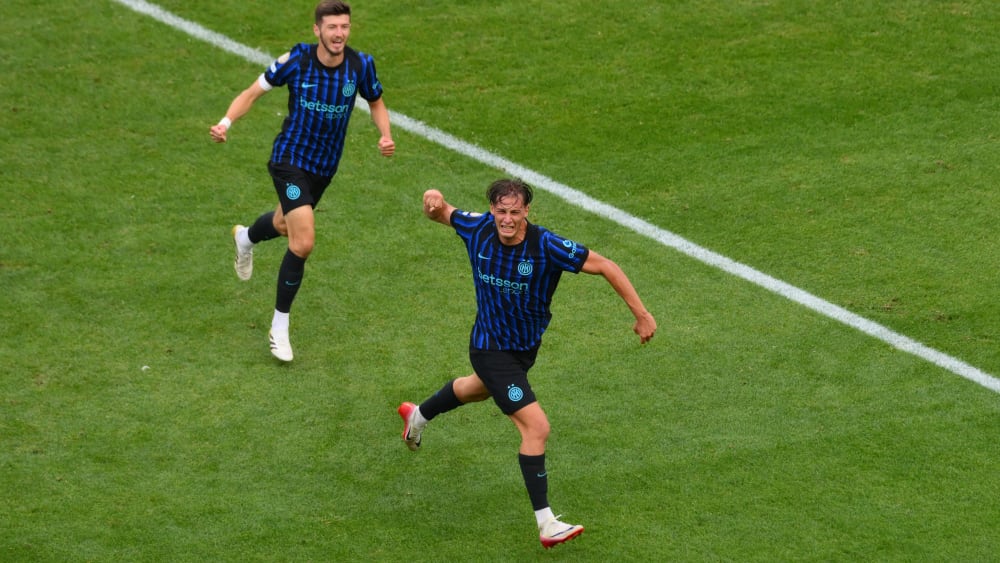 The Epic Rivalry of Vélez vs River Plate: A Clash of Titans in Argentine Football