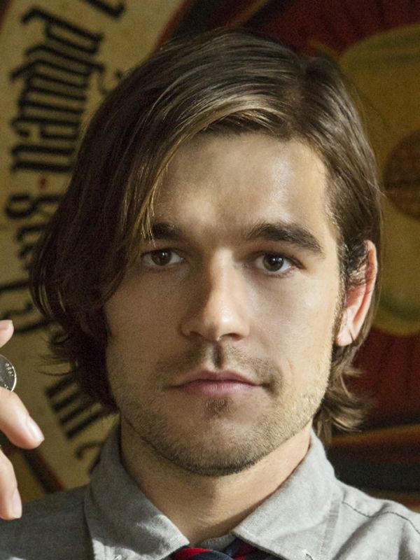 The Inspiring Journey of Actor Jason Ralph - Info Petite Nation