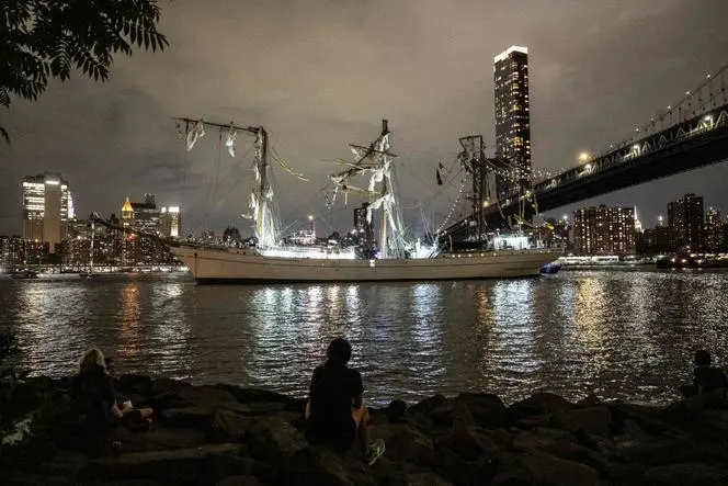 accident-bateau-pont-brooklyn-17.jpeg