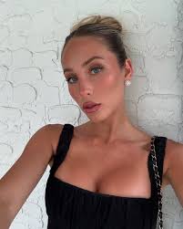 alix-earle-27.jpeg