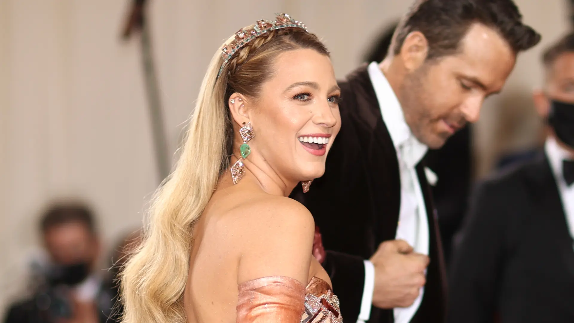 blake-lively-met-gala-2025-246.jpeg