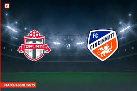 cincinnati-vs-toronto-69.jpeg
