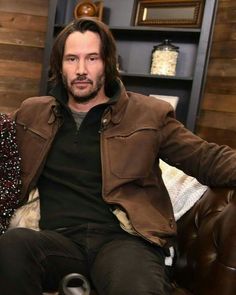 keanu-reeves-210.jpeg