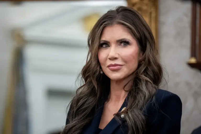 kristi-noem-212.webp