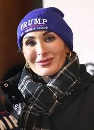 laura-loomer-160.jpeg