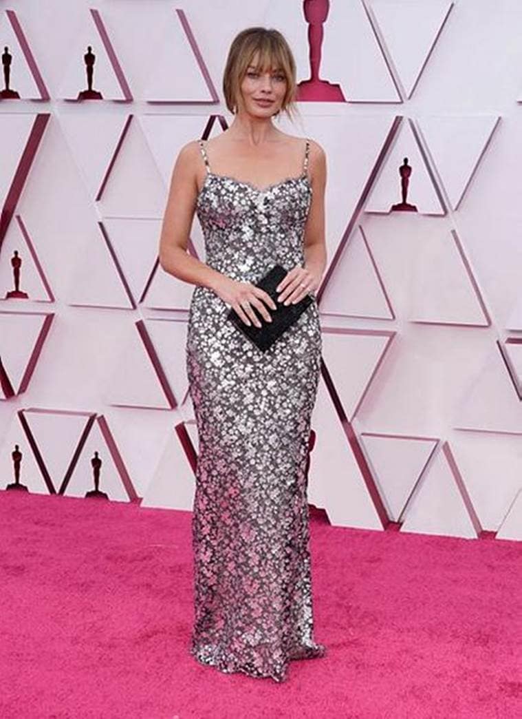 margot-robbie-205.jpeg