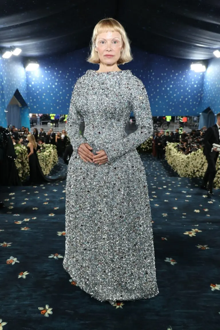 pamela-anderson-met-gala-2025-54.jpeg
