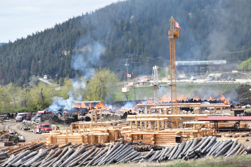 pioneer-log-homes-fire-138.jpeg