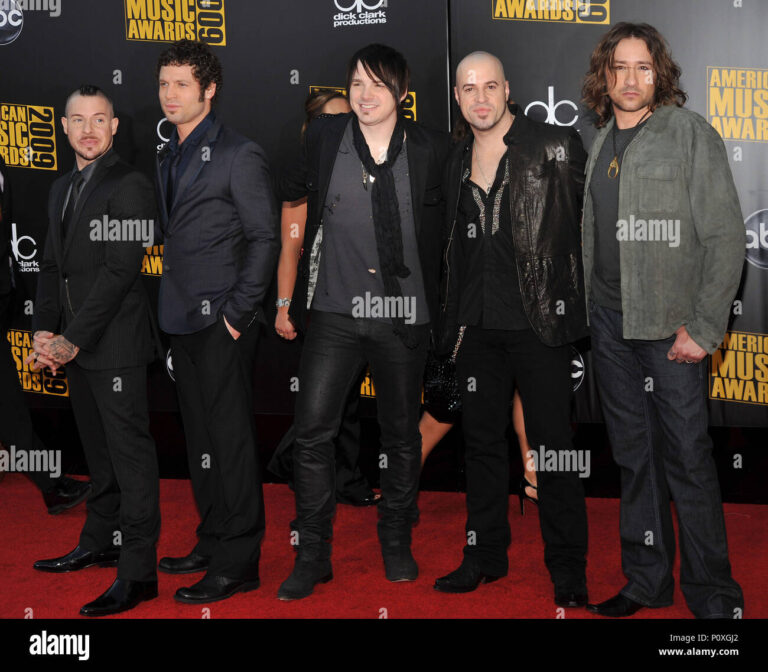 red-carpet-american-music-awards-81.jpeg