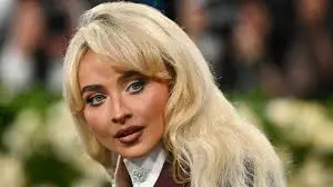 sabrina-carpenter-met-gala-37.jpeg