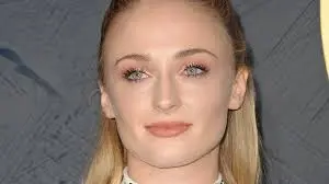 sophie-turner-54.jpeg