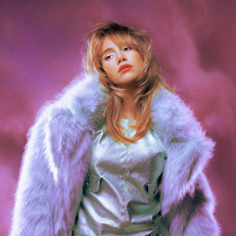 suki-waterhouse-187.jpeg