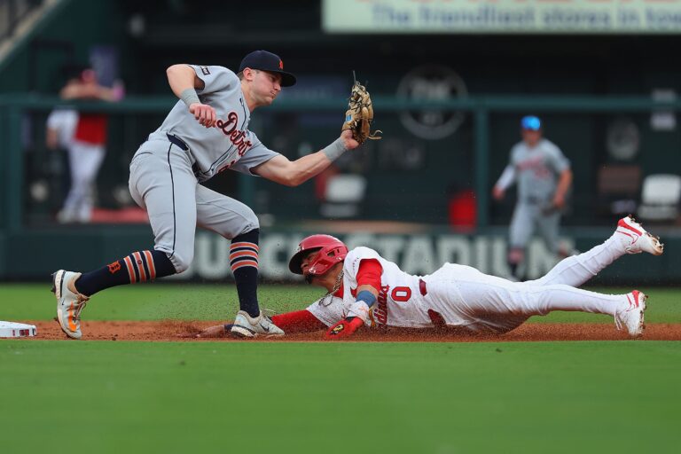 tigers-vs-cardinals-98.jpeg