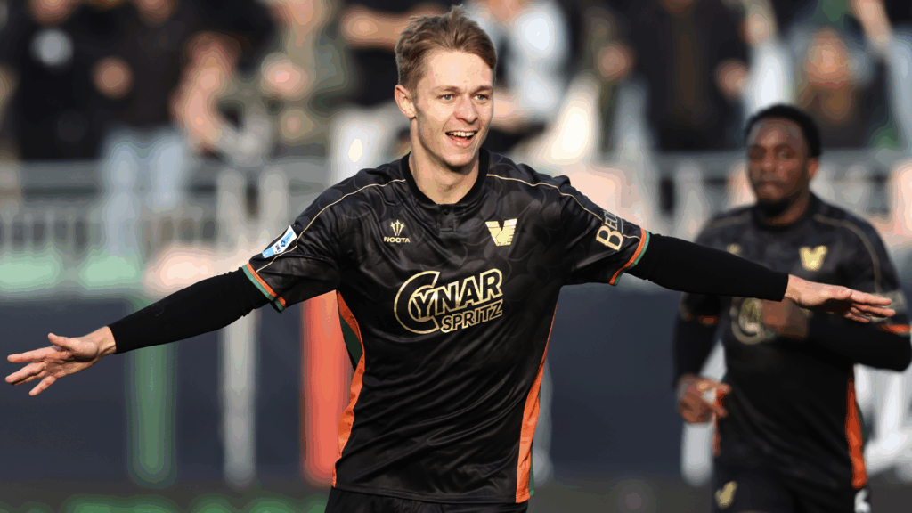 venezia-vs-fiorentina-19.png
