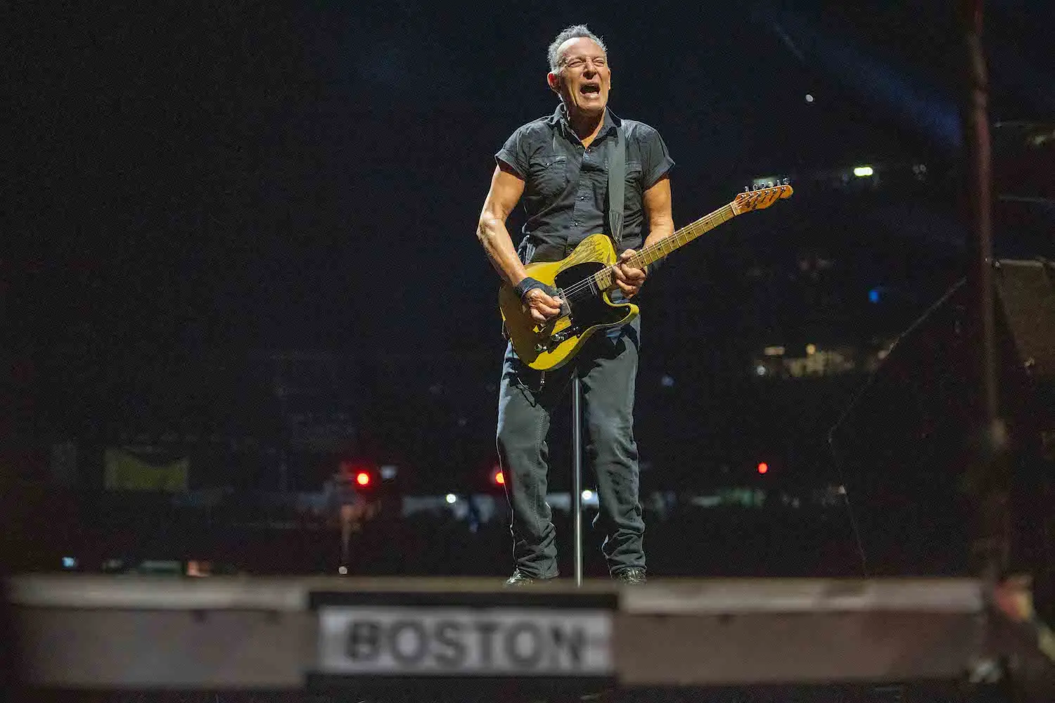 Bruce Springsteen: The Legendary Rock Icon