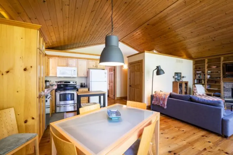 Cabin Lake : Un joyau naturel en Ontario