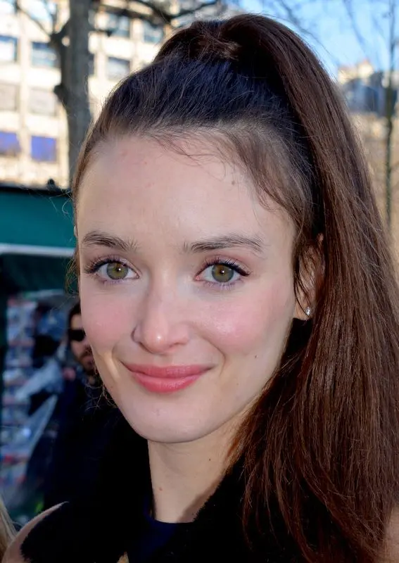 Charlotte Le Bon : Une Icône du Cinéma et de la Télévision