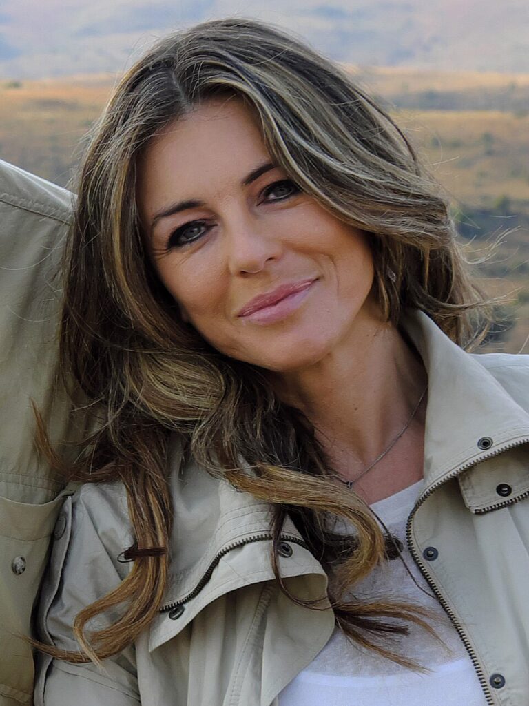 elizabeth-hurley-24.jpeg