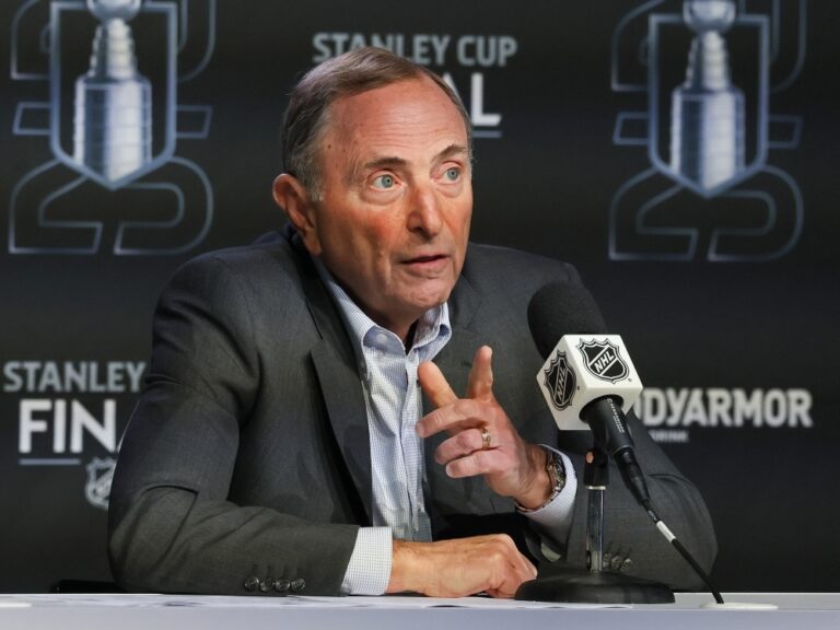 gary-bettman-144.jpeg
