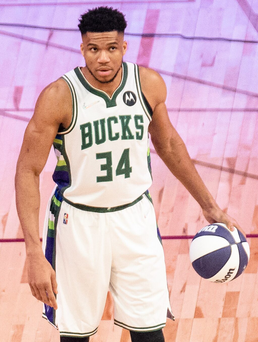 giannis-antetokounmpo-22.jpeg