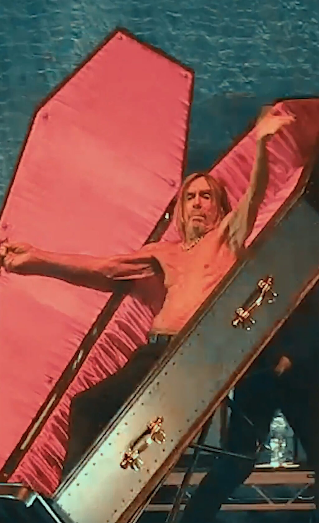 iggy-pop-coffin-72.jpeg