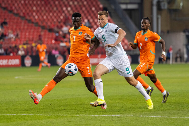 ivory-coast-vs-new-zealand-99.jpeg