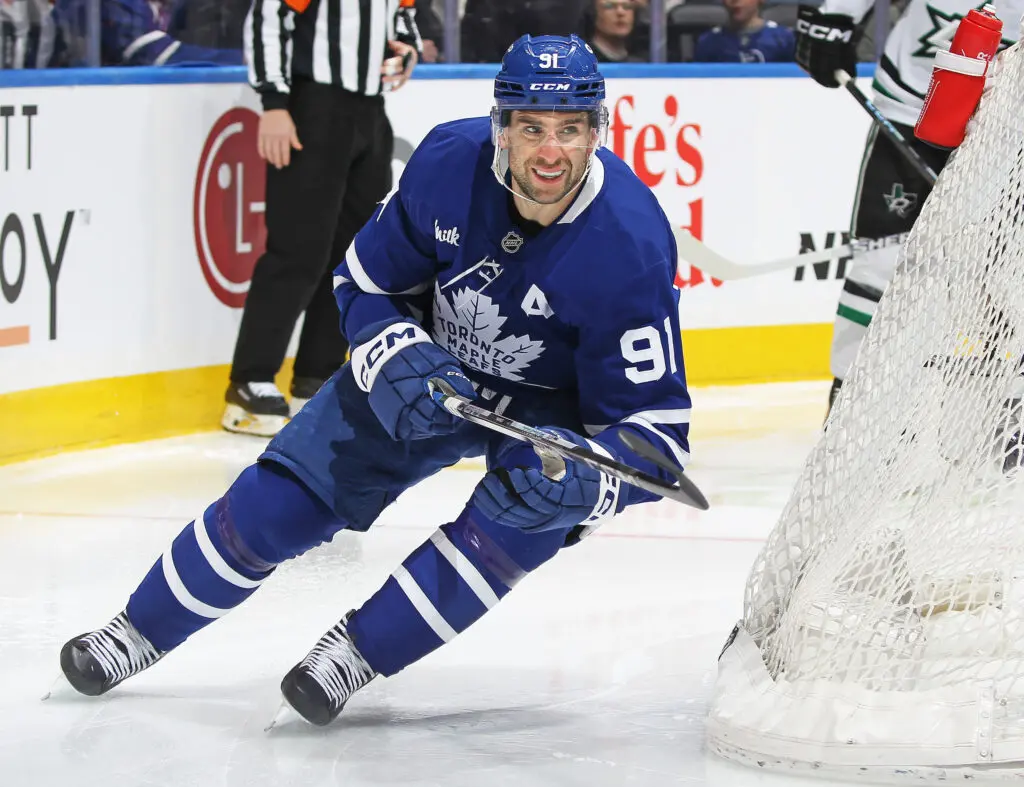 john-tavares-270.jpeg