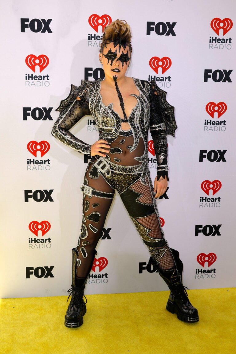 jojo-siwa-180.jpeg