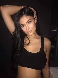 kylie-jenner-35.jpeg