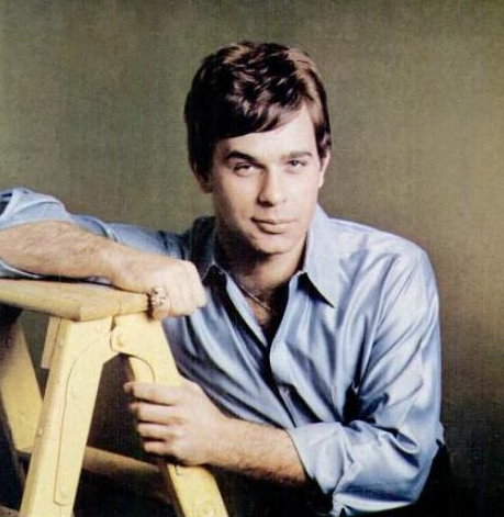 lou-christie-16.png