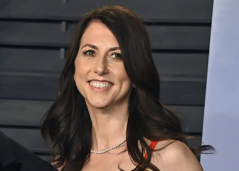 Mackenzie Scott: A Leader in Philanthropic Innovation