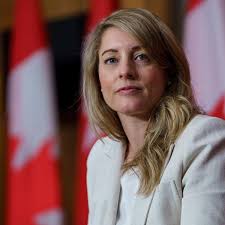 melanie-joly-241.jpeg