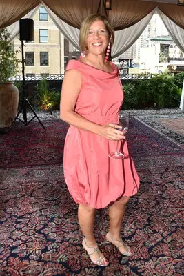 nancy-feldman-224.png