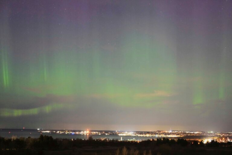 northern-lights-aurora-borealis-18.jpeg