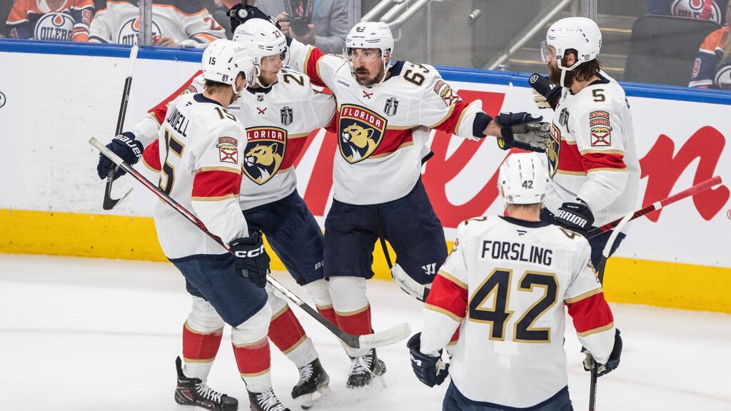 oilers-vs-panthers-game-5-9.jpeg