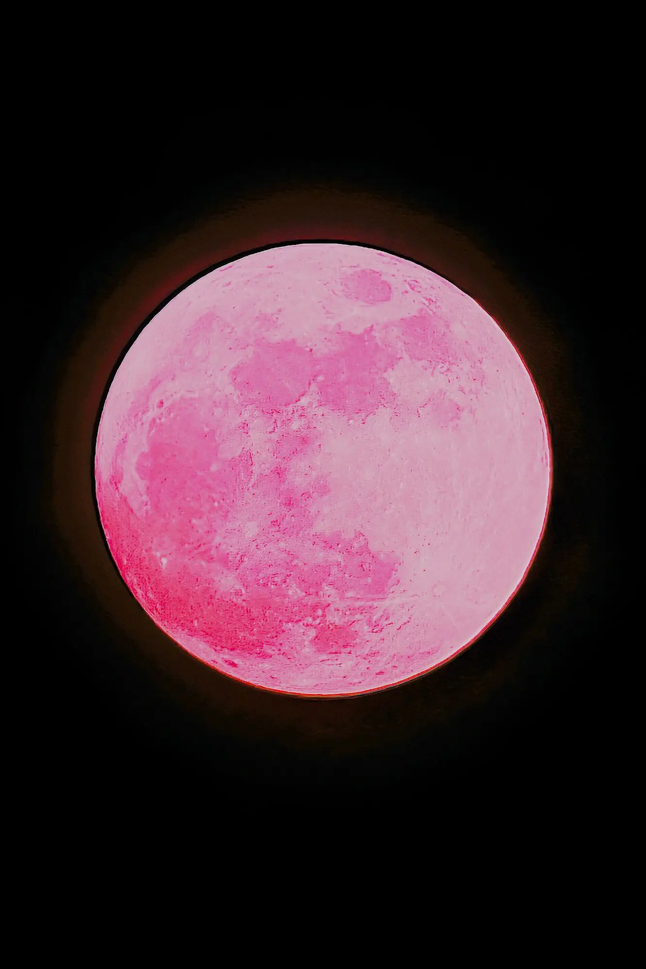 Pleine Lune des Fraises en Astrologie: Un Événement à Ne Pas Manquer