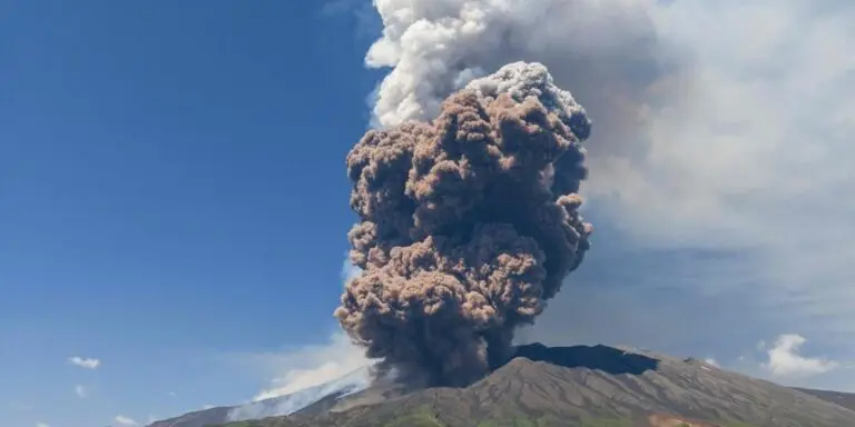volcan-etna-ruption-25.jpeg