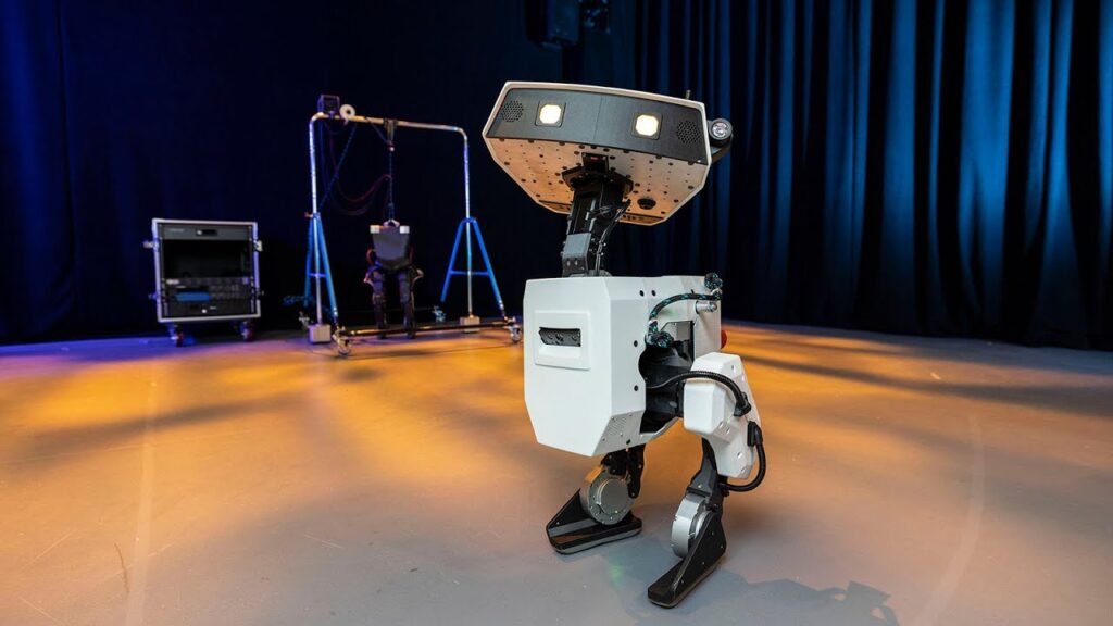 walt-disney-robot-220.jpeg