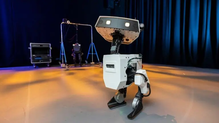 walt-disney-robot-220.jpeg