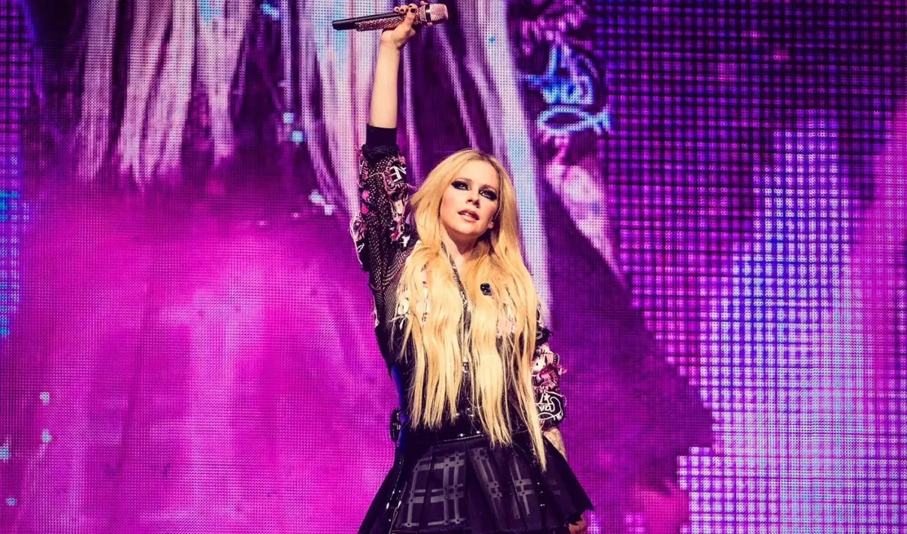 Avril Lavigne Wows Audiences at FEQ 2023 image 1
