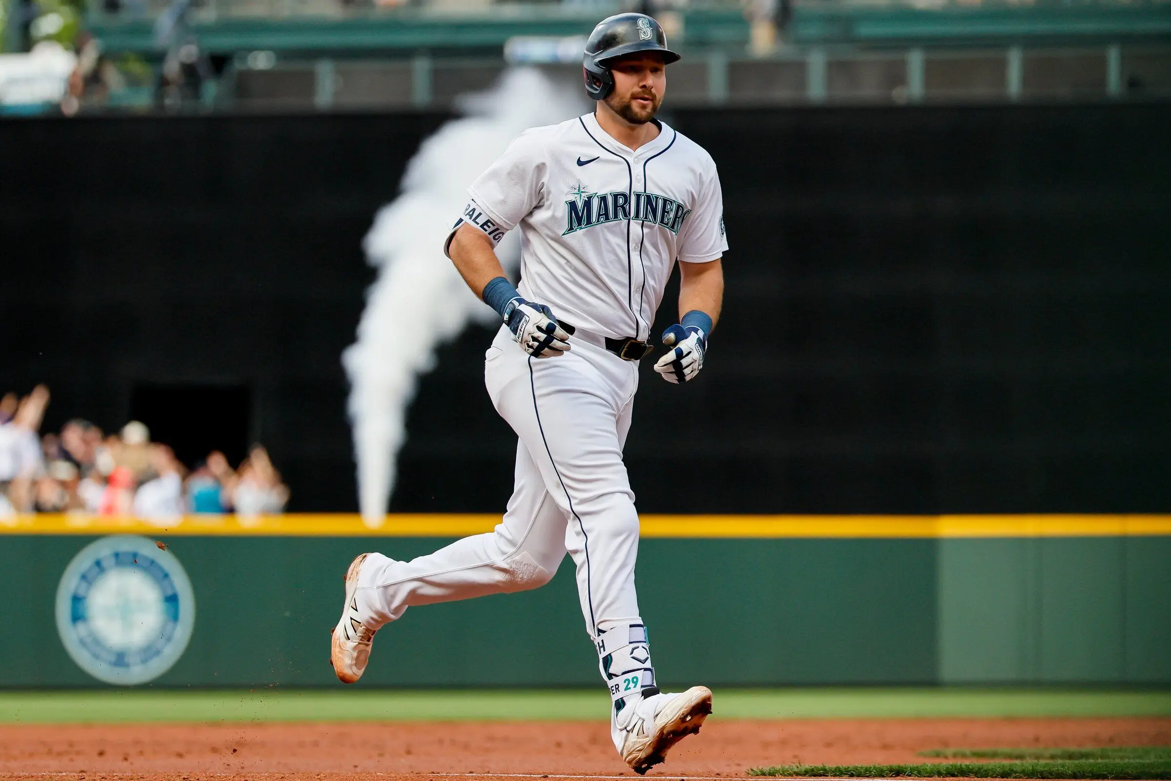 Cal Raleigh: A Rising Star in Major League Baseball