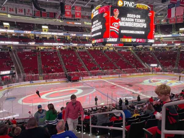 carolina-hurricanes-107.jpeg