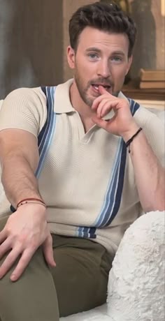 chris-evans-340.jpeg