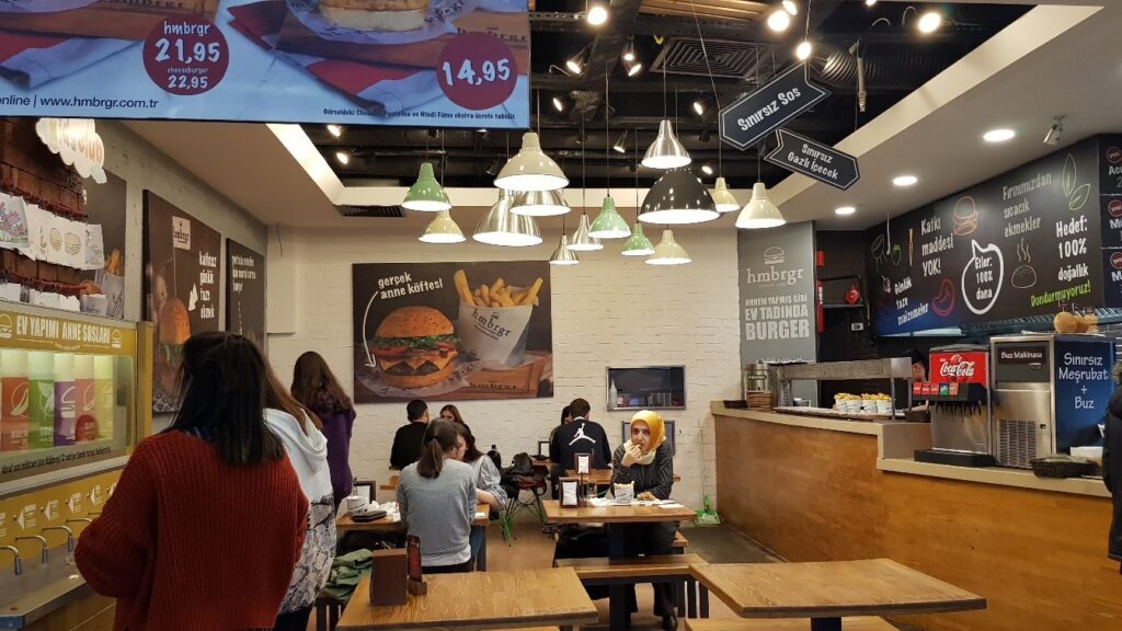 fast-food-restaurant-234.jpeg
