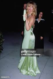 goldie-hawn-180.jpeg