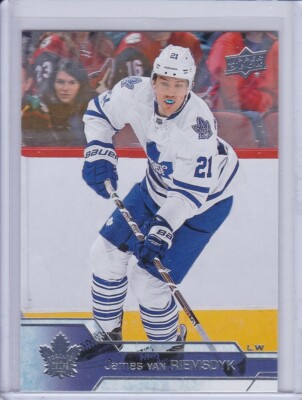 james-van-riemsdyk-170.jpeg