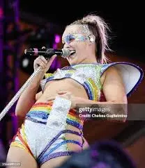 jojo-siwa-211.jpeg