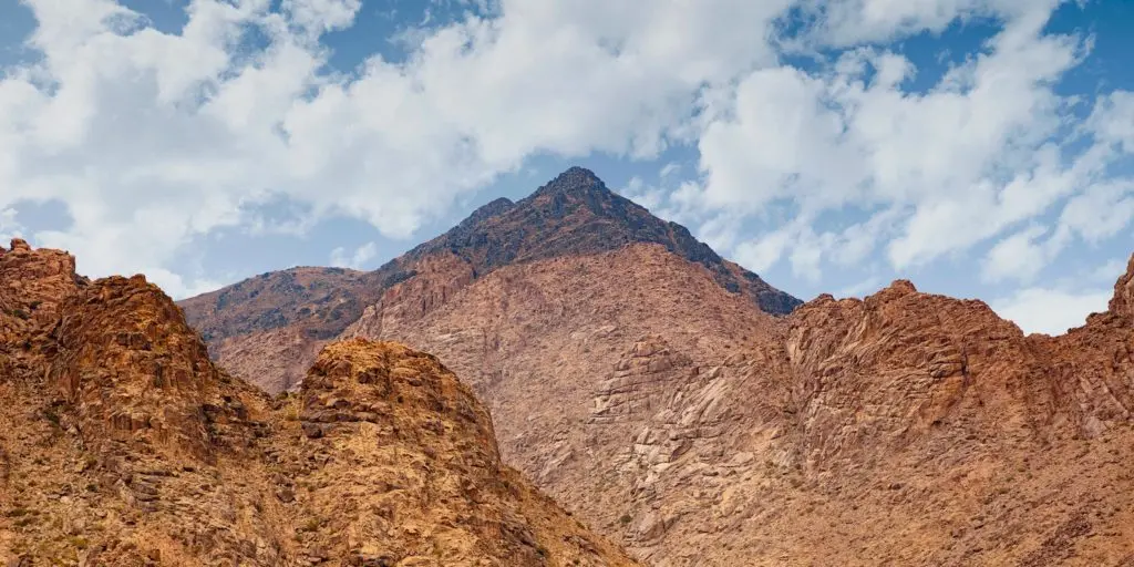 The Historical and Religious Importance of Mount Sinai image 1