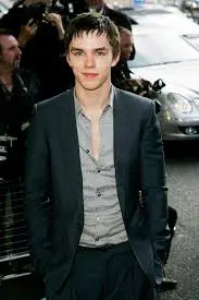 nicholas-hoult-19.jpeg