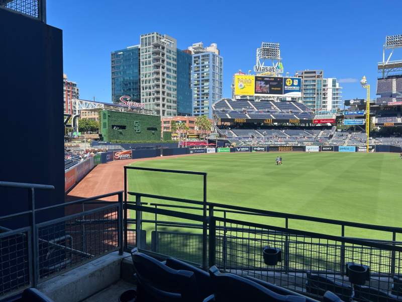 padres-vs-phillies-124.jpeg